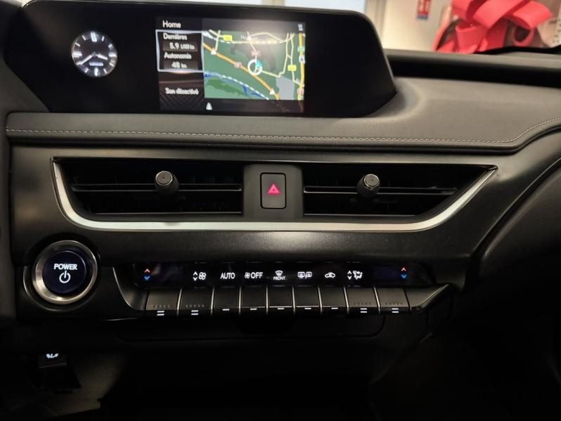 Photo 20 de l’annonce de LEXUS UX d’occasion à vendre à MONTFAVET