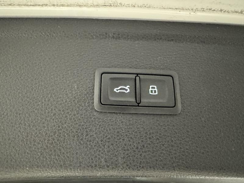 Photo 13 de l’annonce de AUDI Q5 d’occasion à vendre à MONTFAVET