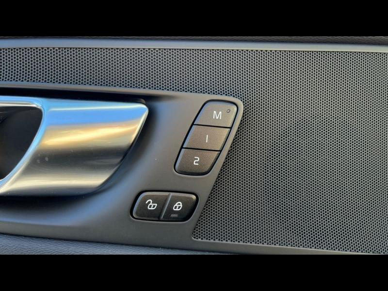 Photo 15 de l’annonce de VOLVO XC60 d’occasion à vendre à TOULON