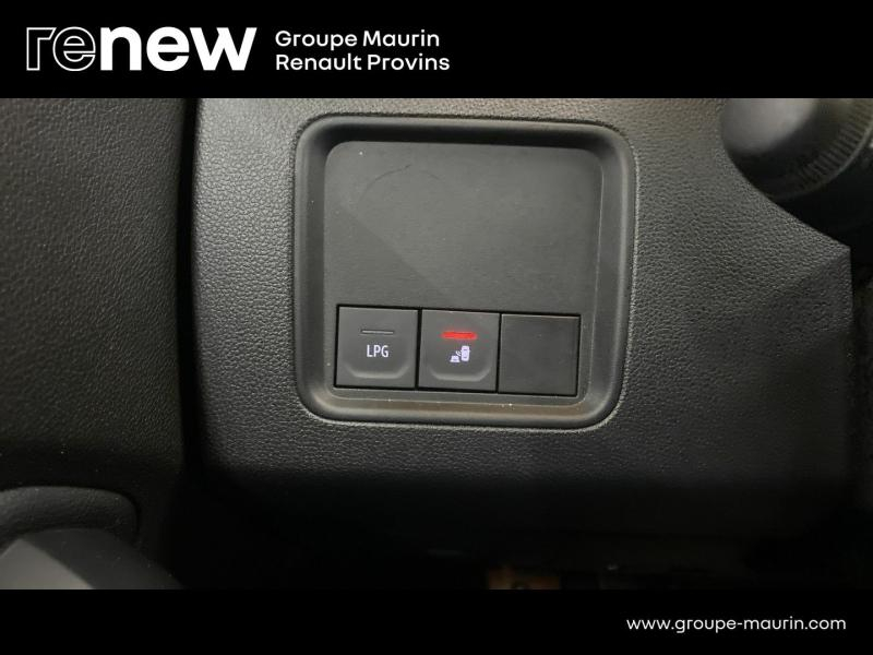 Photo 17 de l’annonce de DACIA Duster d’occasion à vendre à PROVINS