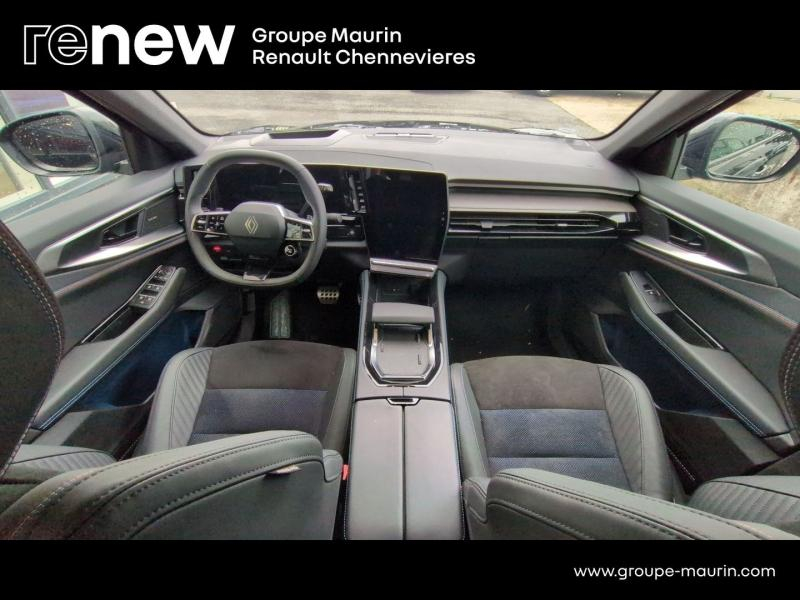 Photo 8 de l’annonce de RENAULT  d’occasion à vendre à CHENNEVIÈRES-SUR-MARNE