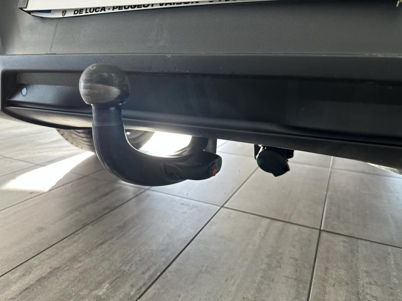 Photo 9 de l’annonce de PEUGEOT 3008 d’occasion à vendre à ORANGE