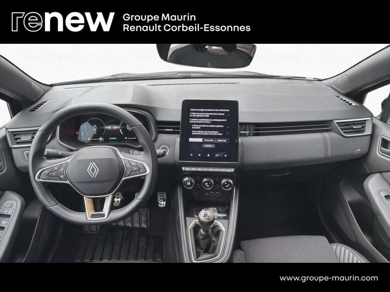 Photo 15 de l’annonce de RENAULT Clio d’occasion à vendre à CORBEIL-ESSONNES