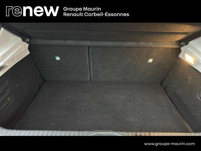 Photo 9 de l’annonce de RENAULT Clio d’occasion à vendre à CORBEIL-ESSONNES