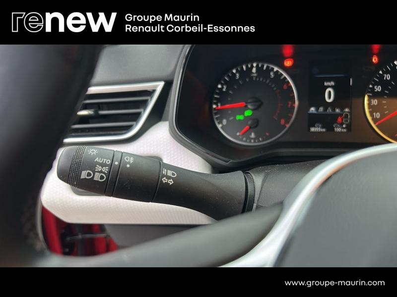 Photo 18 de l’annonce de RENAULT Clio d’occasion à vendre à CORBEIL-ESSONNES