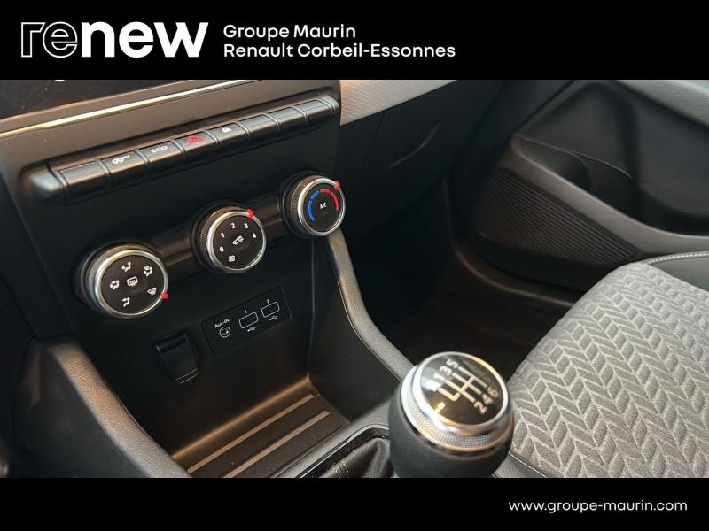 Photo 20 de l’annonce de RENAULT Clio d’occasion à vendre à CORBEIL-ESSONNES