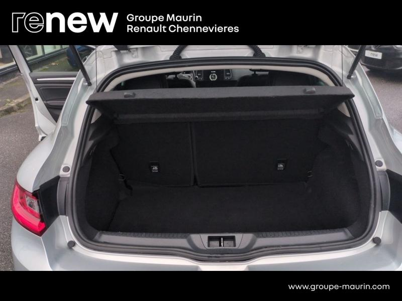 Photo 13 de l’annonce de RENAULT Megane d’occasion à vendre à CHENNEVIÈRES-SUR-MARNE