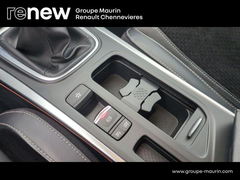 Photo 20 de l’annonce de RENAULT Megane d’occasion à vendre à CHENNEVIÈRES-SUR-MARNE