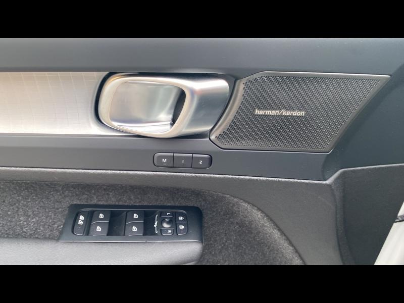 Photo 13 de l’annonce de VOLVO XC40 d’occasion à vendre à FRÉJUS