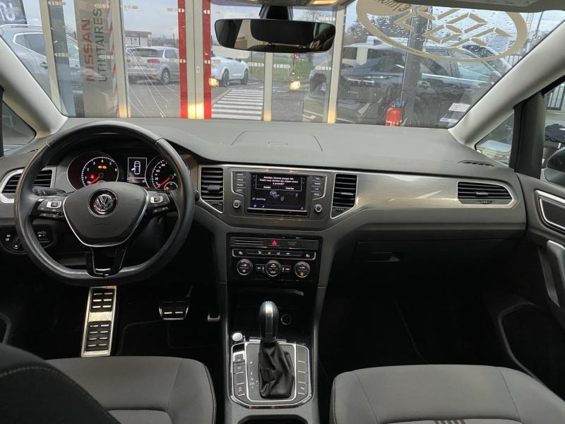 Photo 9 de l’annonce de VOLKSWAGEN Golf Sportsvan d’occasion à vendre à PAYS DE GEX