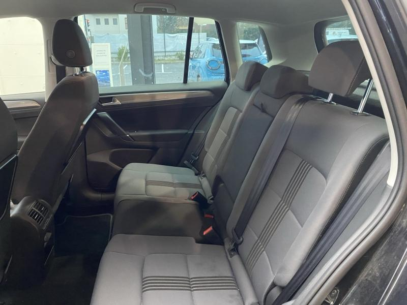 Photo 10 de l’annonce de VOLKSWAGEN Golf Sportsvan d’occasion à vendre à PAYS DE GEX