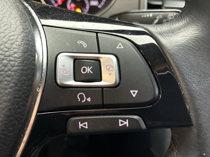 Photo 14 de l’annonce de VOLKSWAGEN Golf Sportsvan d’occasion à vendre à PAYS DE GEX