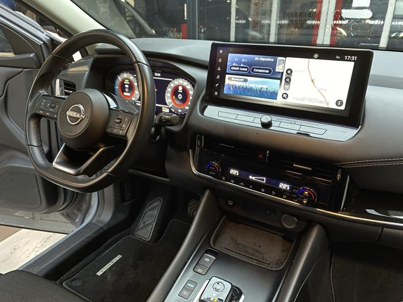 Photo 19 de l’annonce de NISSAN Qashqai d’occasion à vendre à PAYS DE GEX