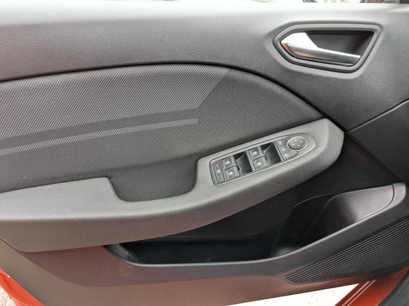 Photo 6 de l’annonce de RENAULT Clio d’occasion à vendre à MANOSQUE