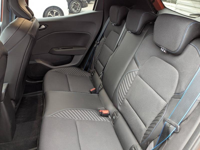 Photo 10 de l’annonce de RENAULT Clio d’occasion à vendre à MANOSQUE