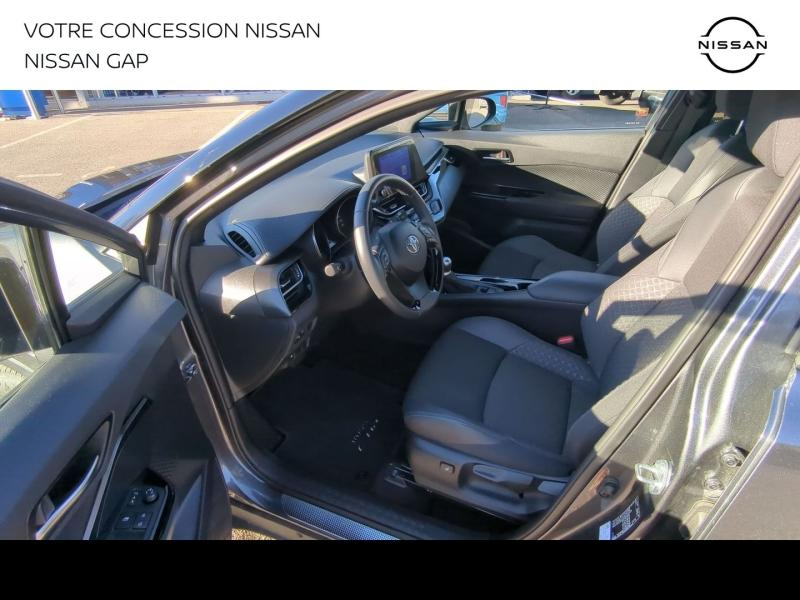 Photo 11 de l’annonce de TOYOTA C-HR d’occasion à vendre à GAP