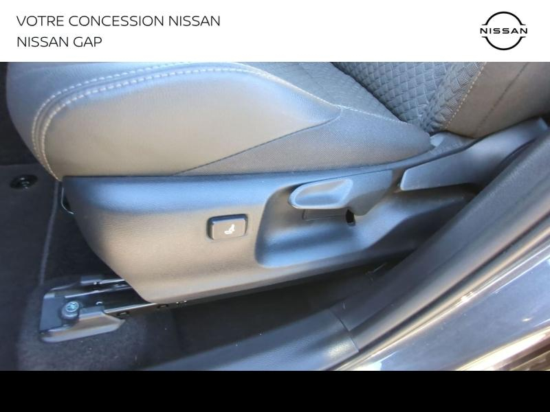 Photo 13 de l’annonce de TOYOTA C-HR d’occasion à vendre à GAP