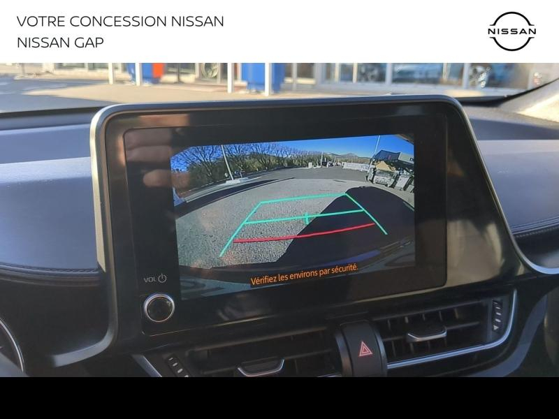 Photo 14 de l’annonce de TOYOTA C-HR d’occasion à vendre à GAP