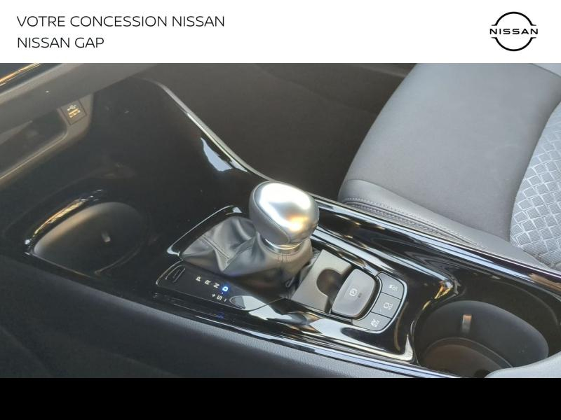 Photo 18 de l’annonce de TOYOTA C-HR d’occasion à vendre à GAP