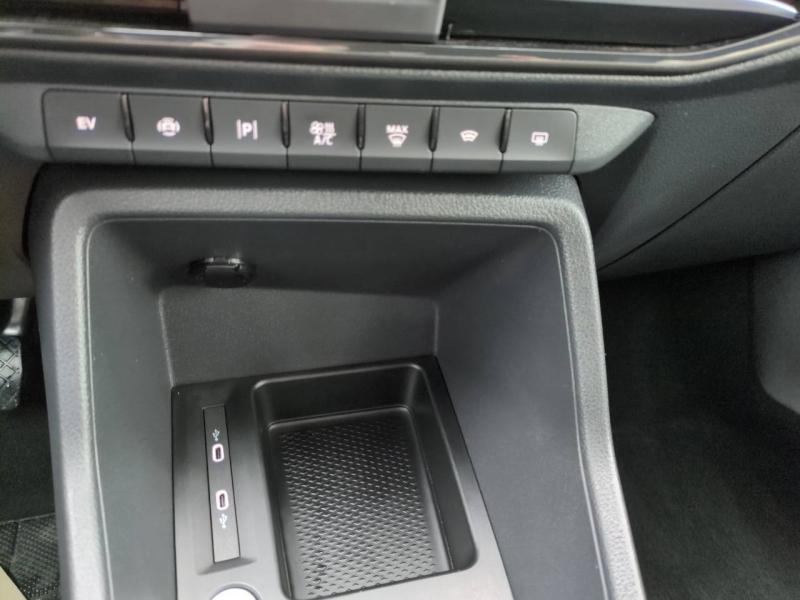 Photo 10 de l’annonce de FORD Grd Tourneo Connect d’occasion à vendre à NÎMES