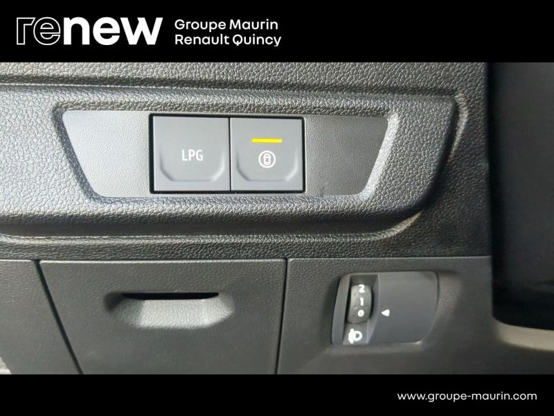 Photo 14 de l’annonce de DACIA Sandero d’occasion à vendre à QUINCY-SOUS-SÉNART