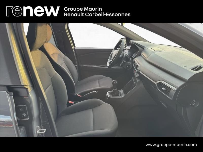 Photo 17 de l’annonce de DACIA Jogger d’occasion à vendre à CORBEIL-ESSONNES