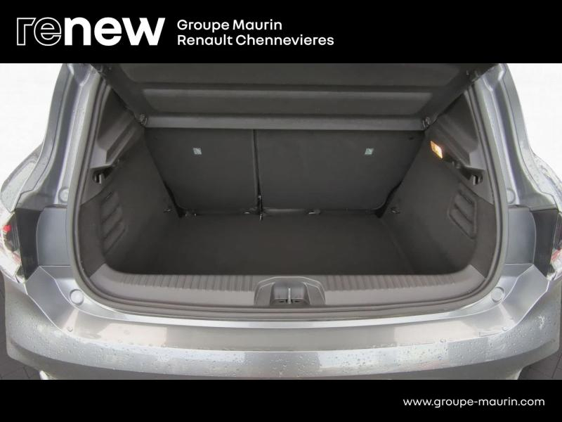 Photo 13 de l’annonce de RENAULT Clio d’occasion à vendre à CHENNEVIÈRES-SUR-MARNE