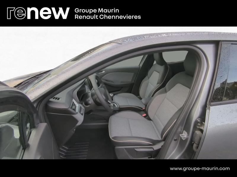 Photo 18 de l’annonce de RENAULT Clio d’occasion à vendre à CHENNEVIÈRES-SUR-MARNE