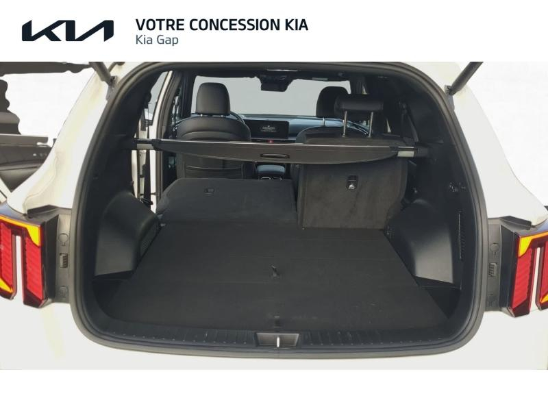 Photo 6 de l’annonce de KIA Sorento d’occasion à vendre à GAP