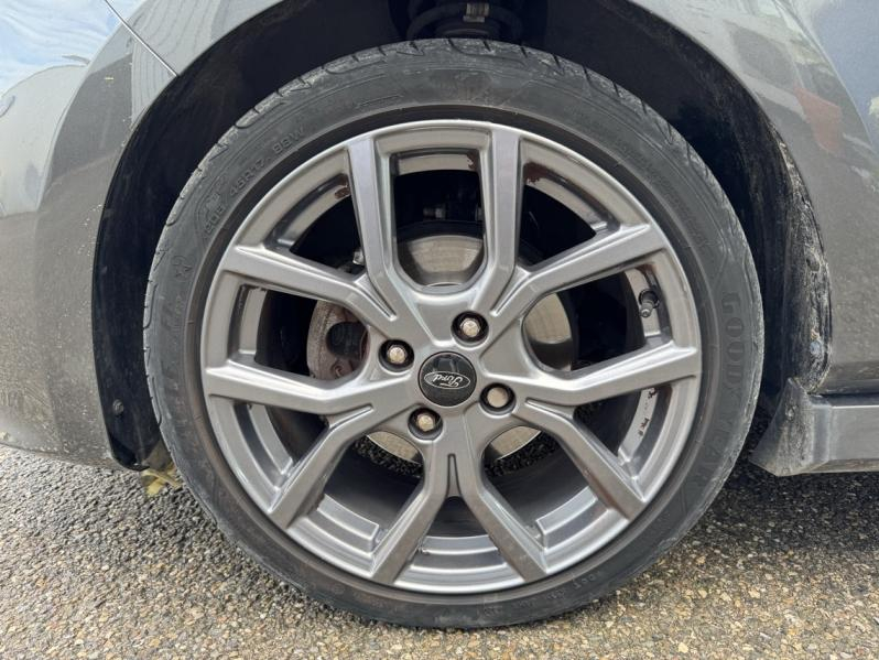 Photo 10 de l’annonce de FORD Fiesta d’occasion à vendre à NARBONNE