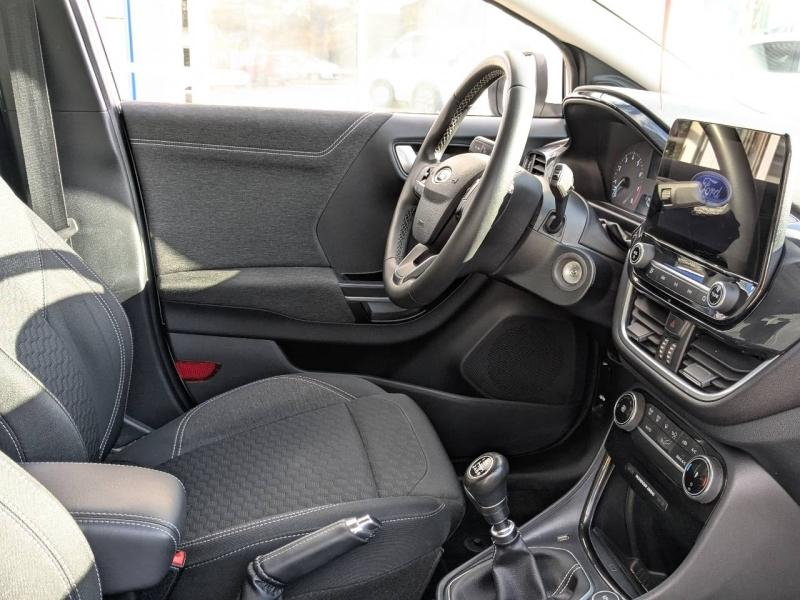 Photo 5 de l’annonce de FORD Puma d’occasion à vendre à AIX-EN-PROVENCE