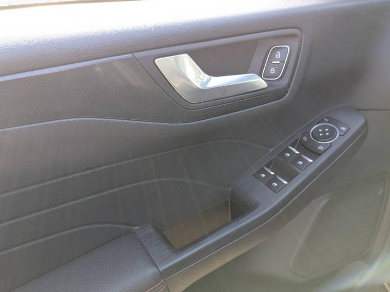 Photo 13 de l’annonce de FORD Kuga d’occasion à vendre à AIX-EN-PROVENCE