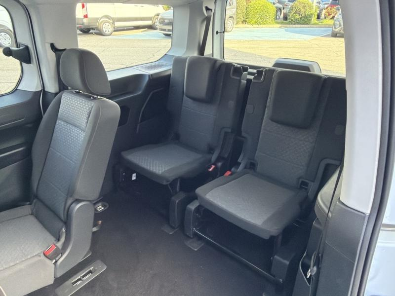 Photo 15 de l’annonce de FORD Grd Tourneo Connect d’occasion à vendre à VITROLLES