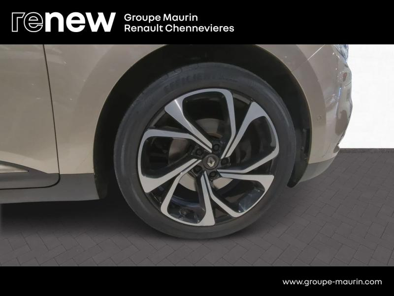 Photo 12 de l’annonce de RENAULT Scenic d’occasion à vendre à CHENNEVIÈRES-SUR-MARNE