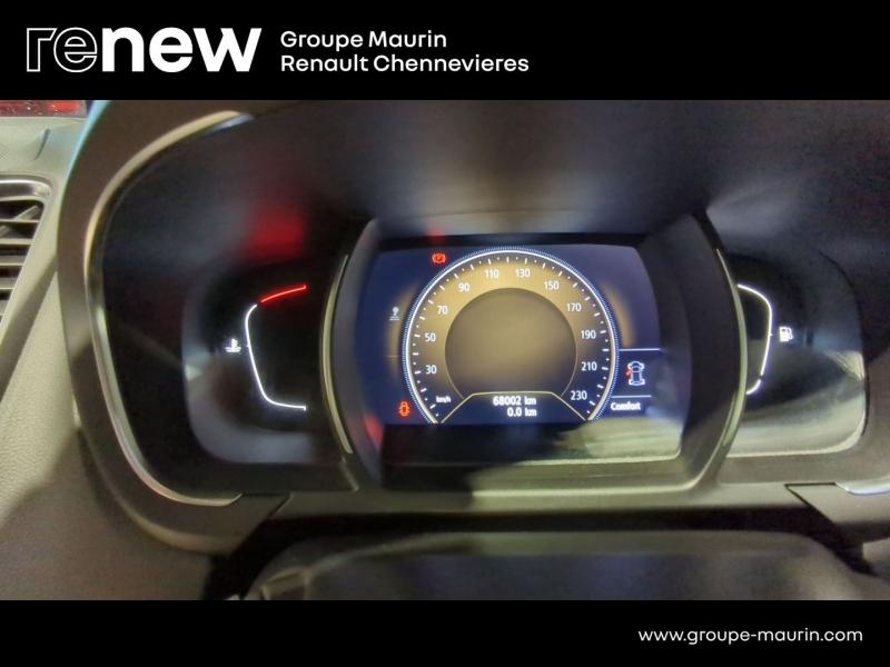 Photo 19 de l’annonce de RENAULT Scenic d’occasion à vendre à CHENNEVIÈRES-SUR-MARNE