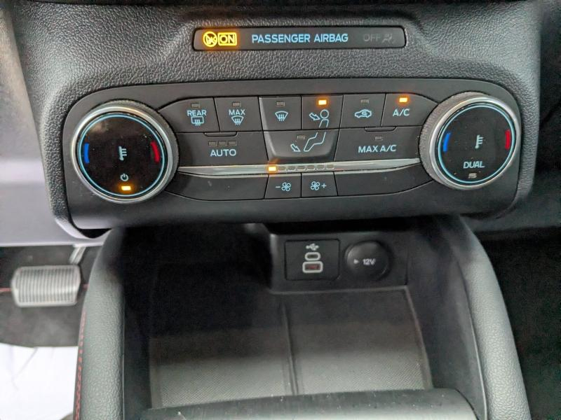 Photo 13 de l’annonce de FORD Kuga d’occasion à vendre à LA VALETTE