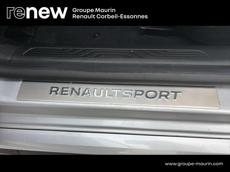 Photo 13 de l’annonce de RENAULT Megane d’occasion à vendre à CORBEIL-ESSONNES