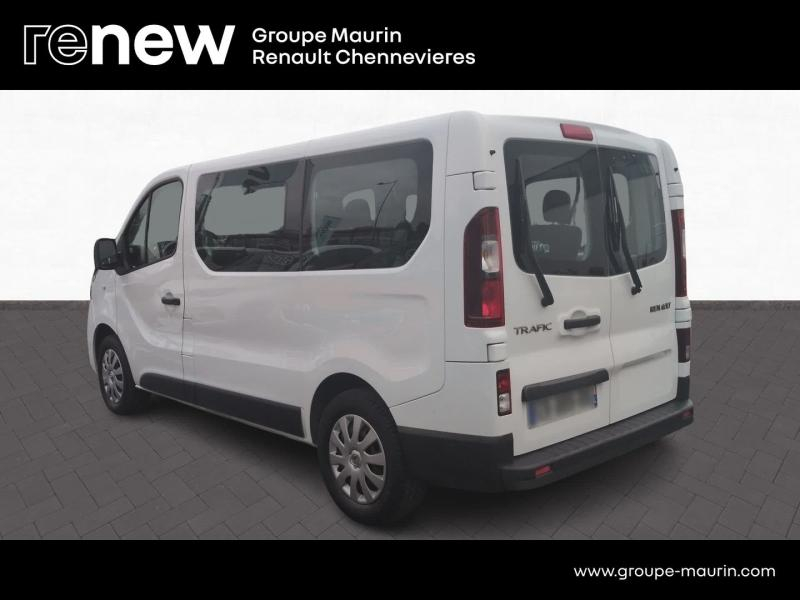 Photo 6 de l’annonce de RENAULT Trafic Combi d’occasion à vendre à CHAMPIGNY-SUR-MARNE