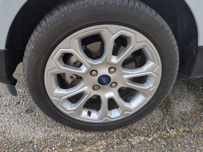 Photo 8 de l’annonce de FORD EcoSport d’occasion à vendre à ARLES