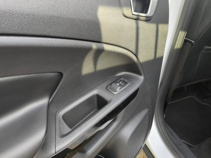 Photo 14 de l’annonce de FORD EcoSport d’occasion à vendre à ARLES