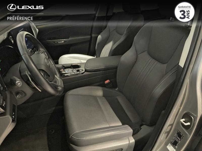 Photo 13 de l’annonce de LEXUS NX d’occasion à vendre à MONTFAVET