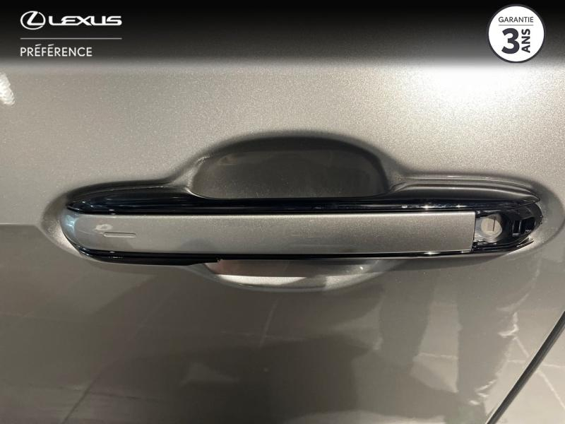 Photo 17 de l’annonce de LEXUS NX d’occasion à vendre à MONTFAVET