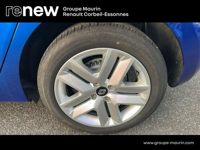 Photo 9 de l’annonce de RENAULT Clio d’occasion à vendre à CORBEIL-ESSONNES