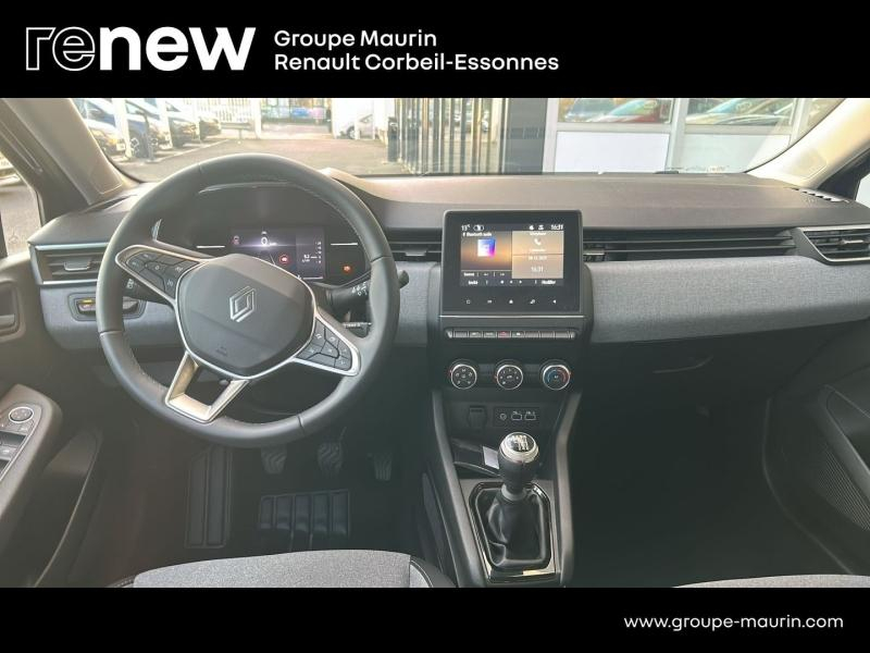 Photo 13 de l’annonce de RENAULT Clio d’occasion à vendre à CORBEIL-ESSONNES