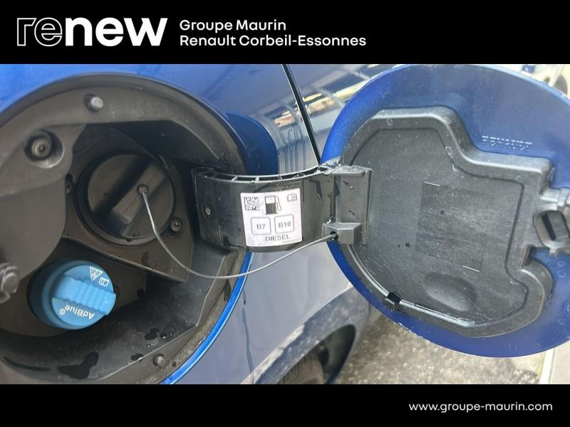 Photo 19 de l’annonce de RENAULT Clio d’occasion à vendre à CORBEIL-ESSONNES