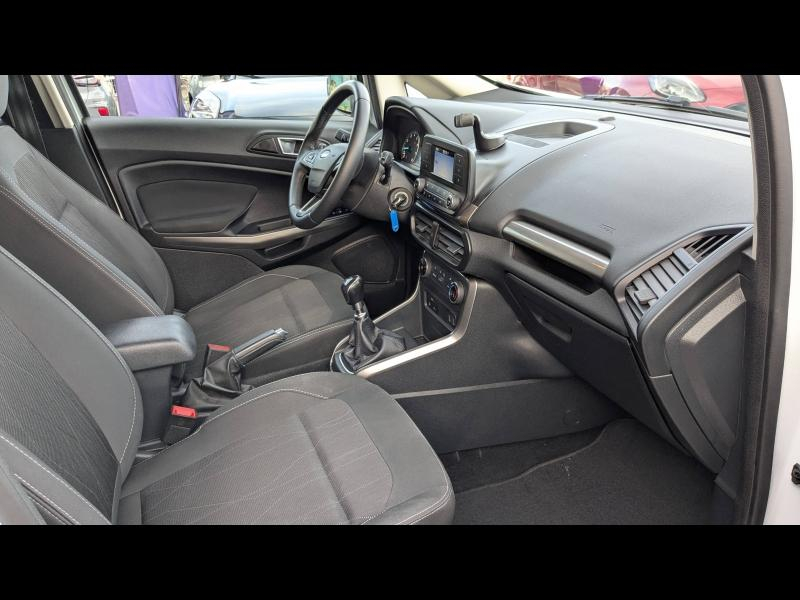 Photo 10 de l’annonce de FORD EcoSport d’occasion à vendre à AVIGNON