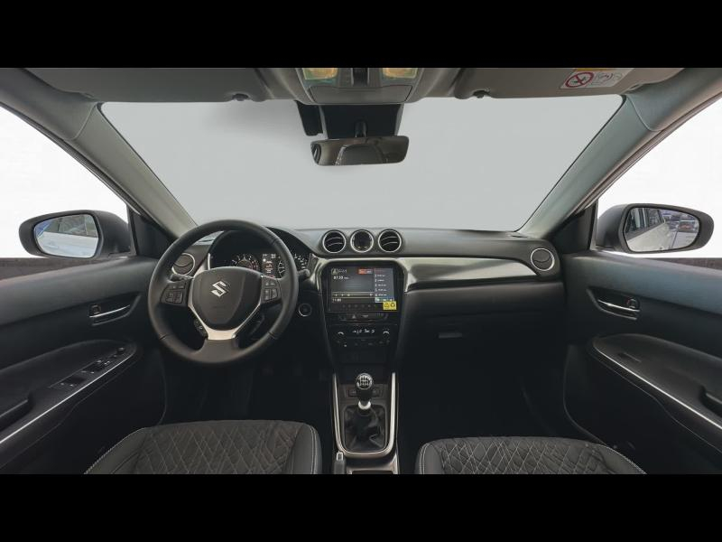 Photo 12 de l’annonce de SUZUKI Vitara d’occasion à vendre à BELLERIVE-SUR-ALLIER
