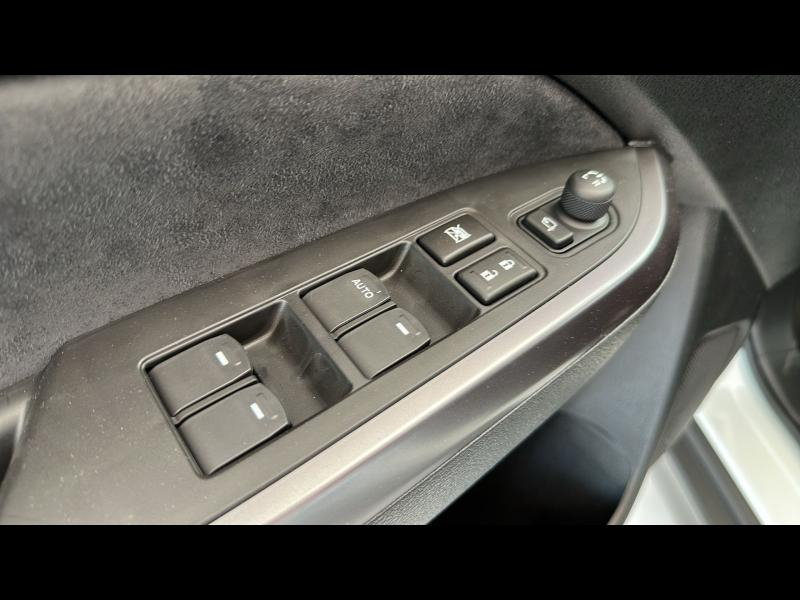 Photo 15 de l’annonce de SUZUKI Vitara d’occasion à vendre à BELLERIVE-SUR-ALLIER