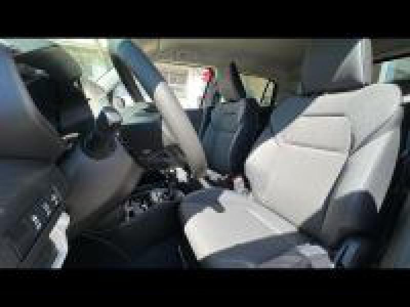 Photo 14 de l’annonce de SUZUKI Swift d’occasion à vendre à BELLERIVE-SUR-ALLIER