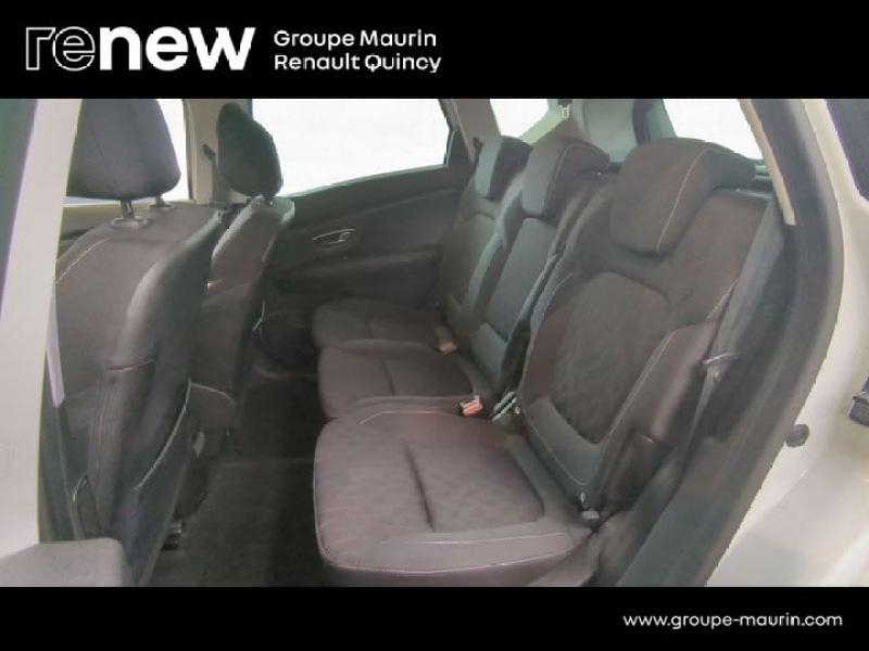 Photo 11 de l’annonce de RENAULT Scenic d’occasion à vendre à QUINCY-SOUS-SÉNART